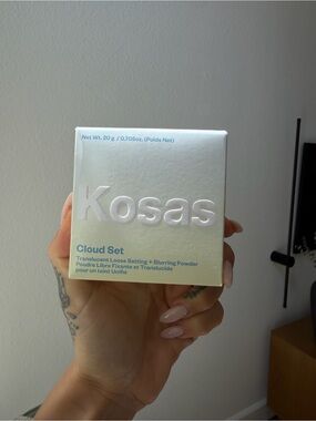 Kosas Cloud Set Translucent Candy Loose Setting Powder PINK
